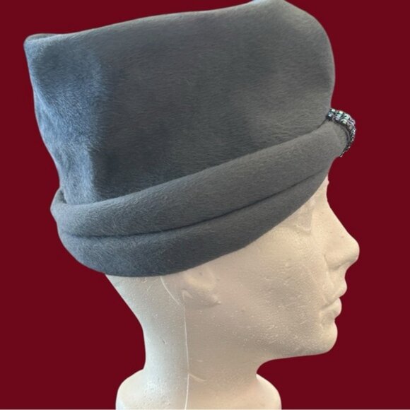 Vintage Soleil Luisant Felt Powder Blue Hat (21”) - Picture 3 of 11